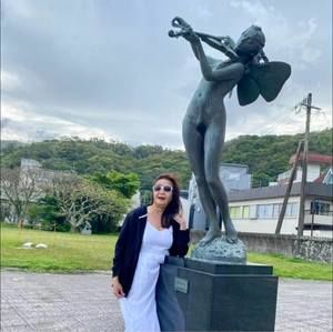 Meet your Posher, Hnt